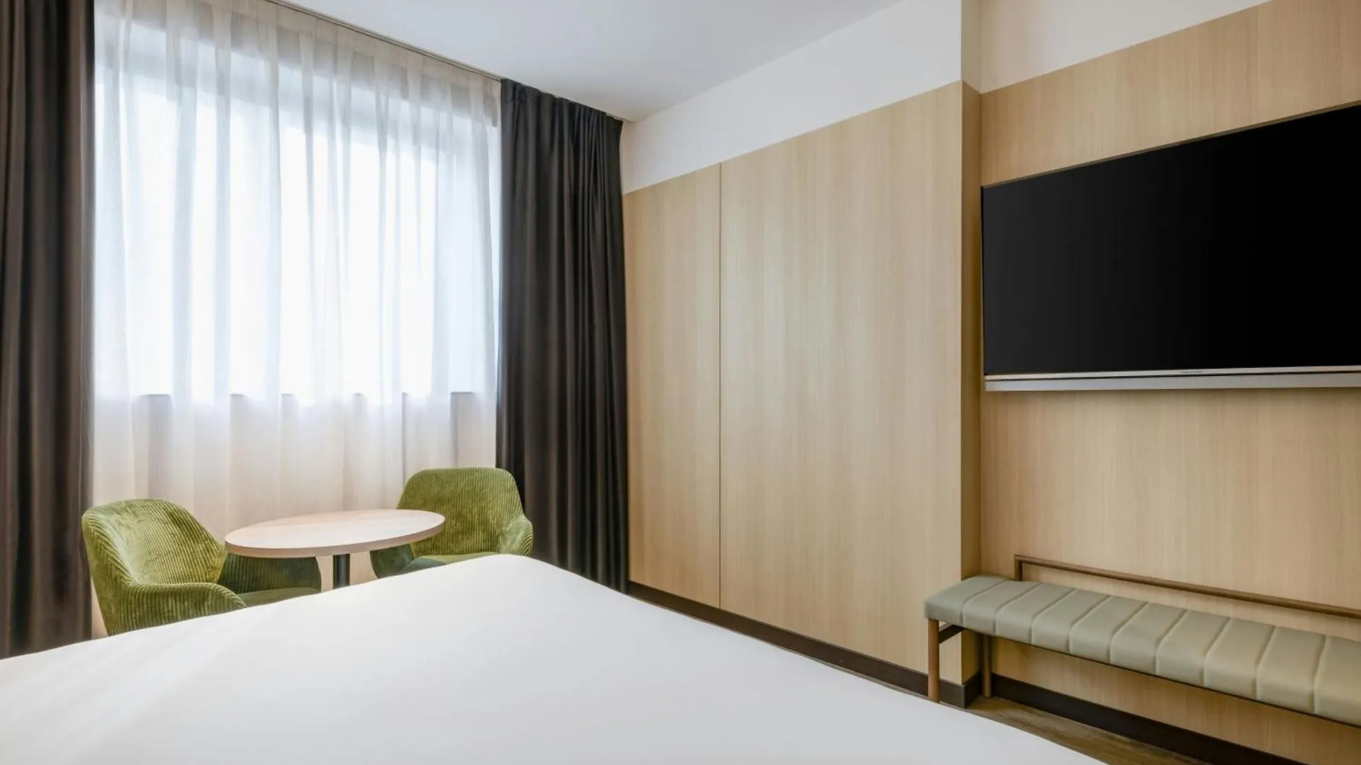 Ac Hotel Madrid Feria By Marriott 4*,