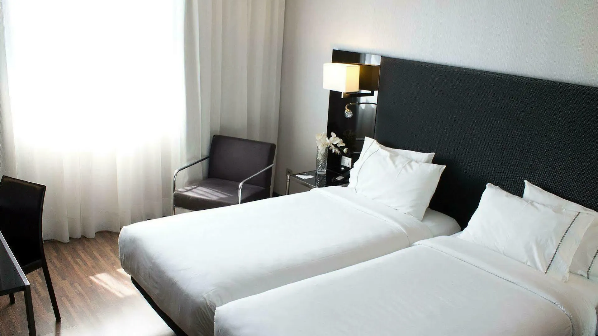 Ac Hotel Madrid Feria By Marriott 4*,